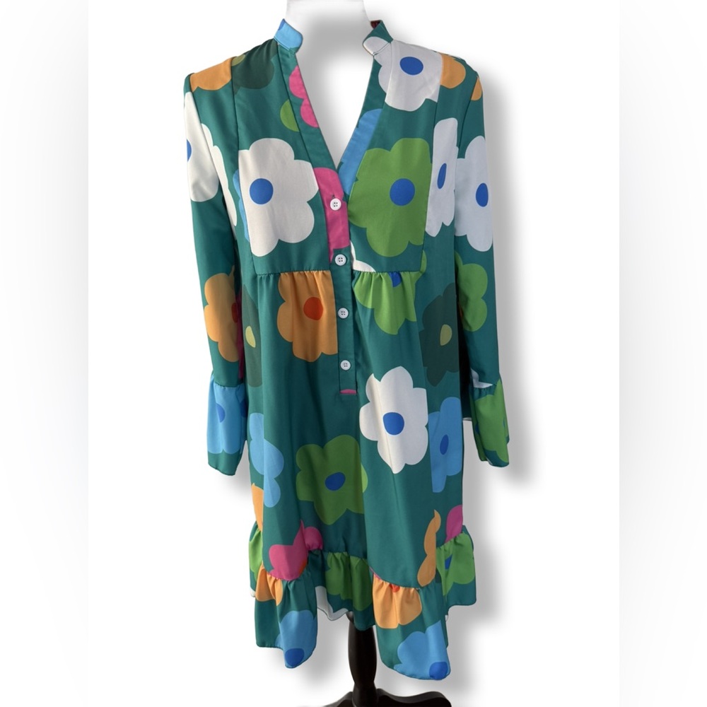 SHEIN Green Button-Down Dress